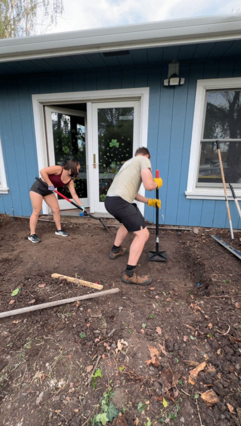 Tamping leveling ground