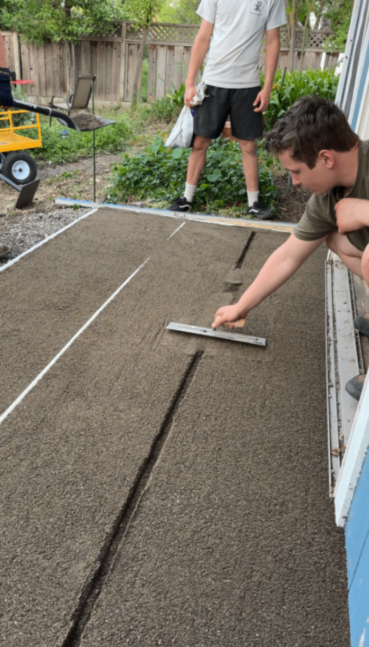 Troweling leveling sand