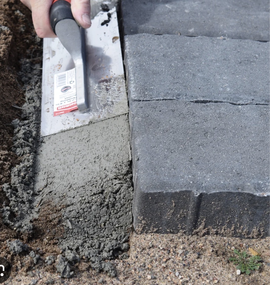 Concrete edge restraint