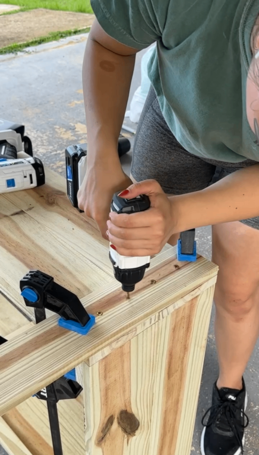 adding planter legs 2